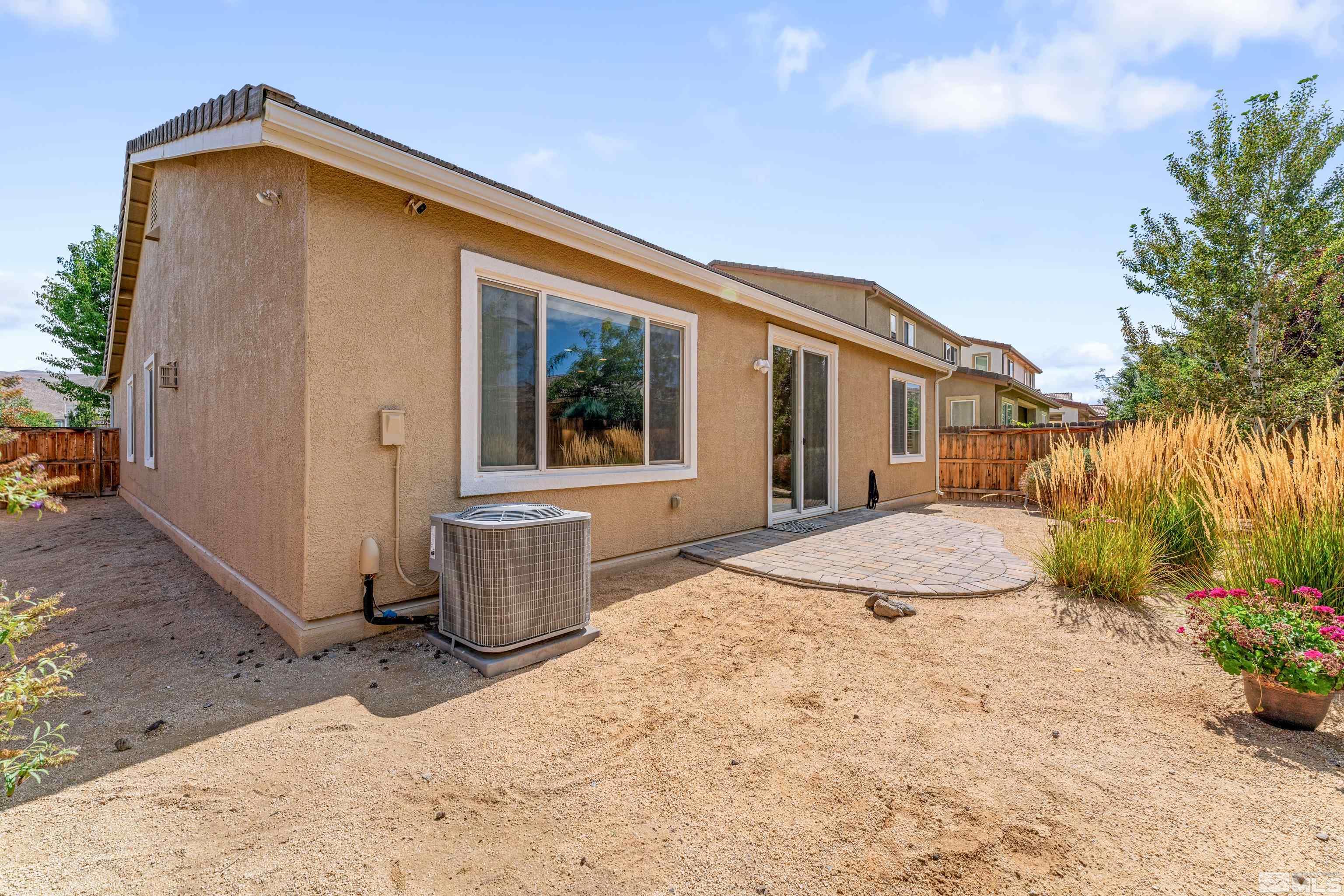 2195 Horse Prairie Road Reno, NV 89521 - Photo 29 of 39 a front view of a house with garden