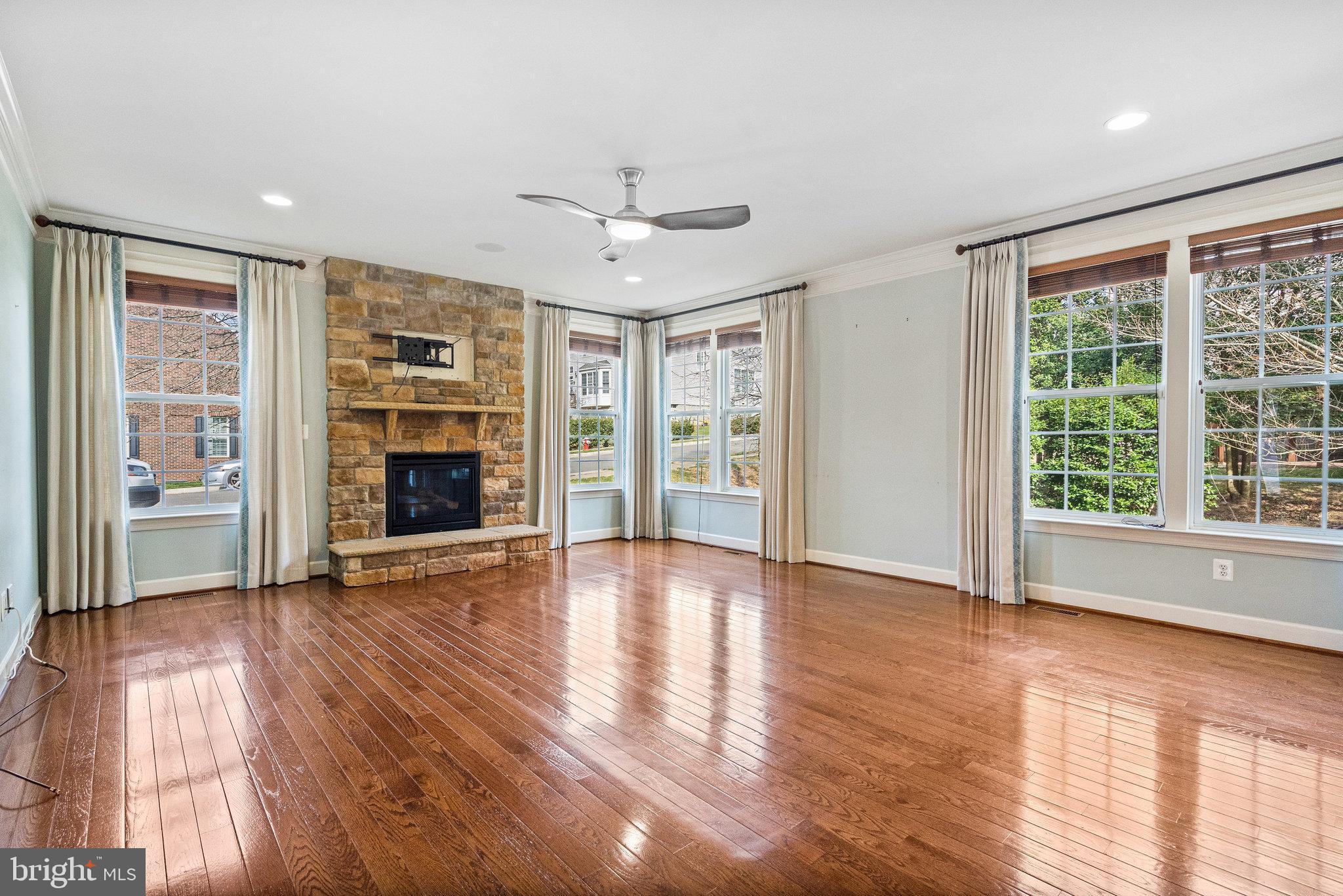 4561 Rona Place Fairfax, VA 22030 - Photo 18 of 78 Bright family room with fireplace
