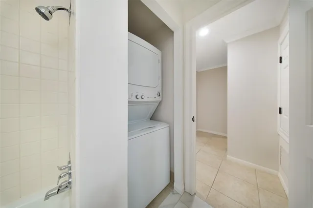 a view of a multi story building