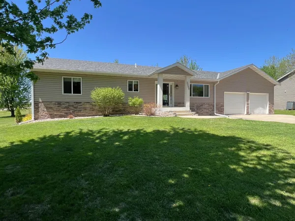 $459,700 | 4806 22nd Street Northeast, Willmar, MN 56201