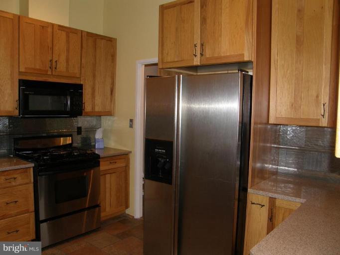11314 Myrtle Lane Reston, VA 20191 - Photo 8 of 12 Kitchen #2