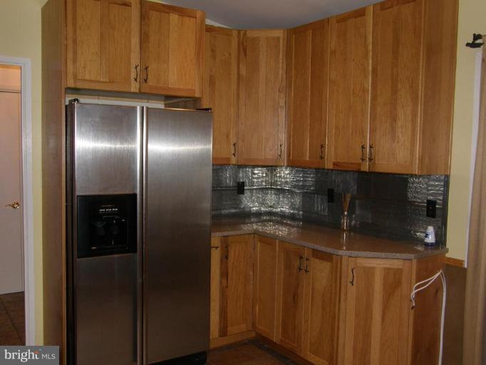 11314 Myrtle Lane Reston, VA 20191 - Photo 9 of 12 Kitchen #3
