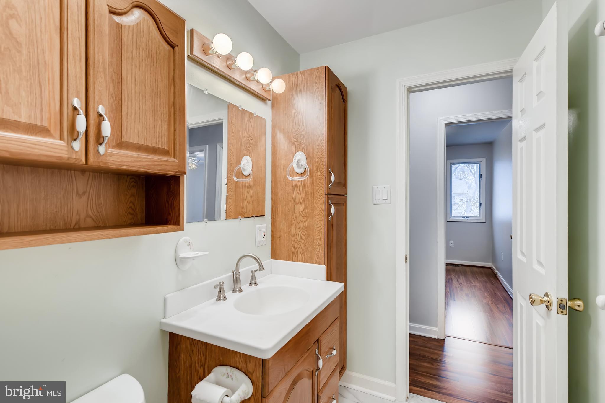 1181 Hampton Road Annapolis, MD 21409 - Photo 18 of 32 Upper Level Full Bath