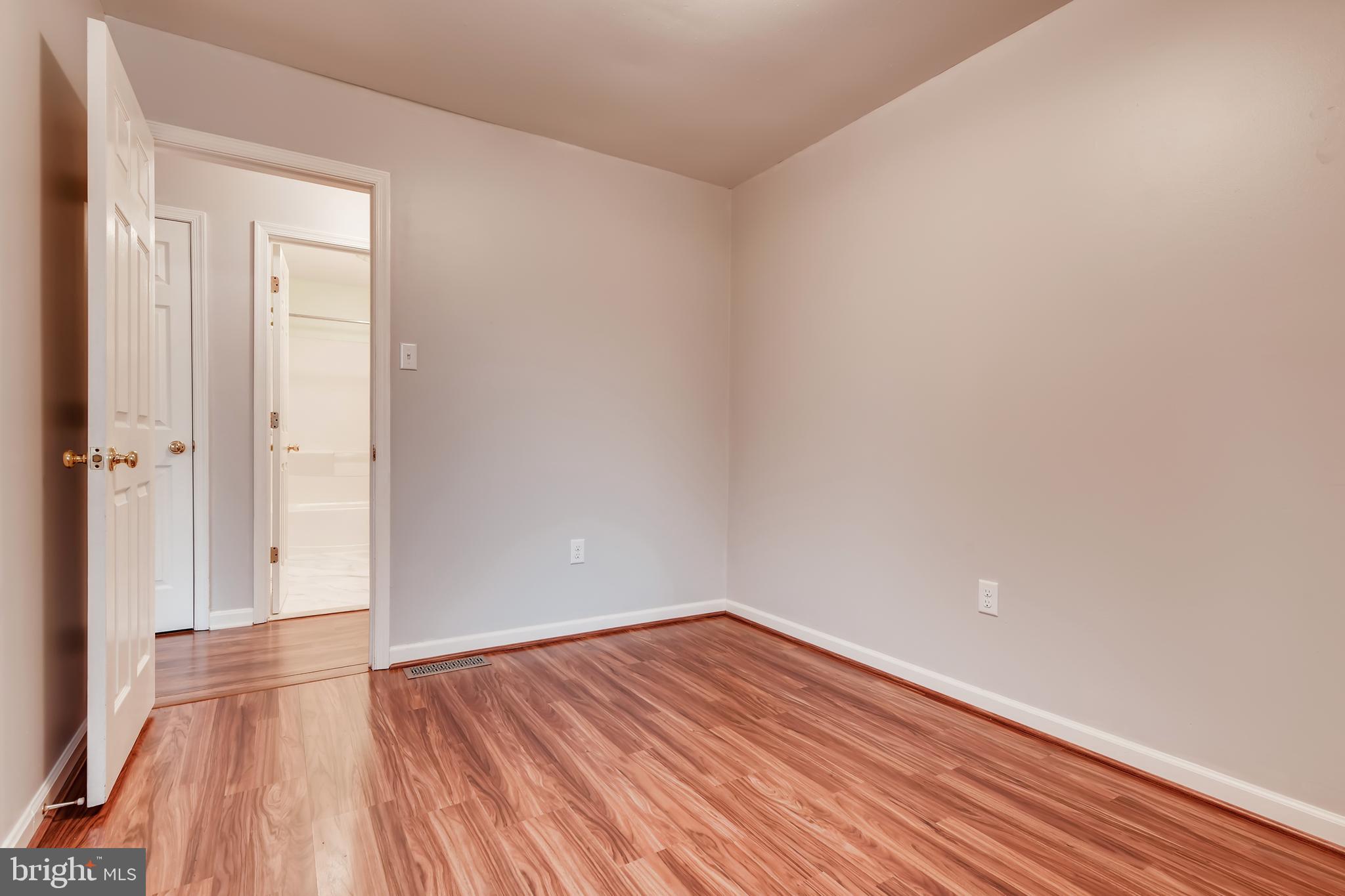 1181 Hampton Road Annapolis, MD 21409 - Photo 20 of 32 New Hardwood Floors