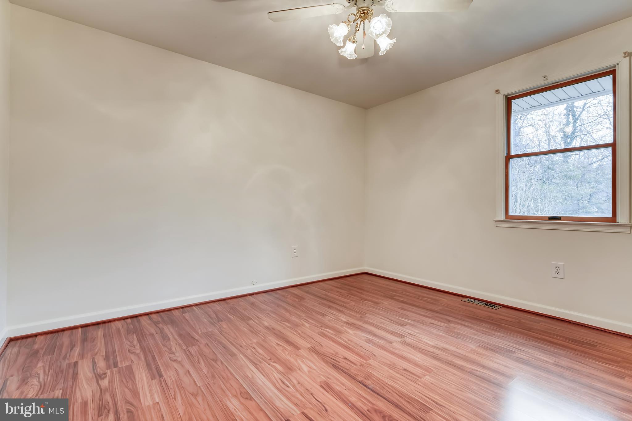 1181 Hampton Road Annapolis, MD 21409 - Photo 22 of 32 Large and Spacious Third Bedroom