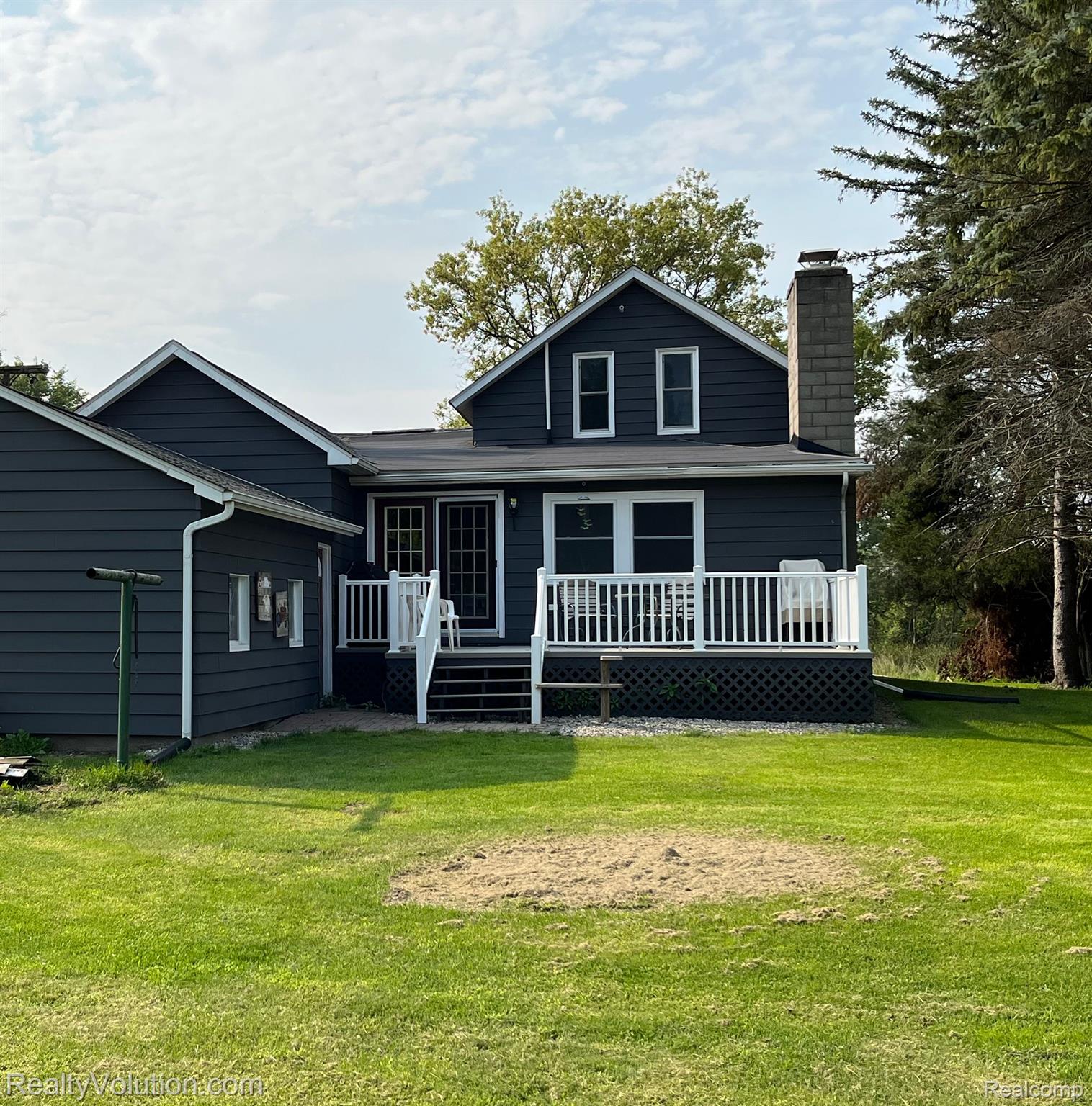 520 Davis Lake Road Lapeer, MI 48446 - Photo 3 of 44 Gallery Image 3