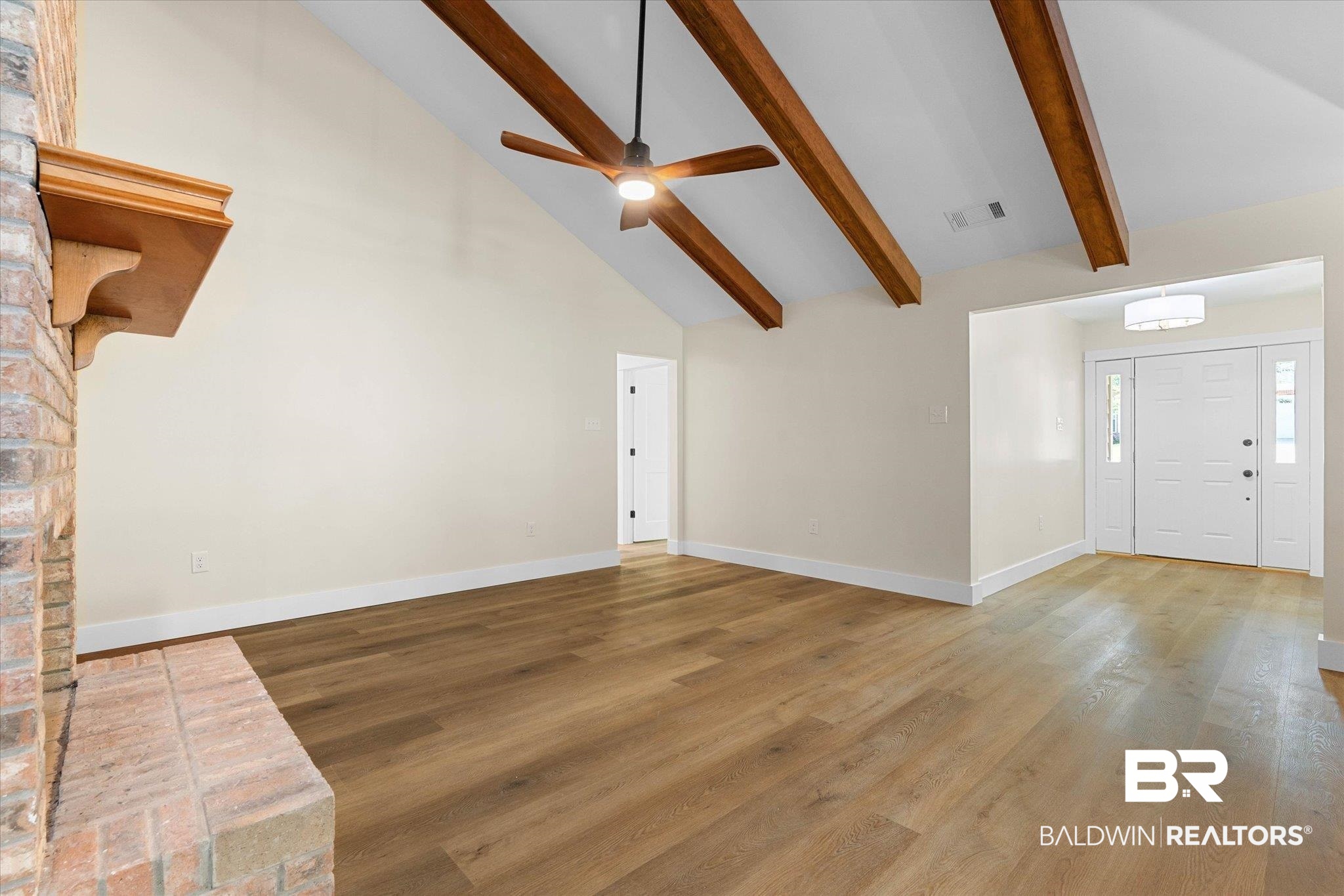 128 Dewitt Circle Daphne, AL 36526 - Photo 4 of 42 Main Living Room