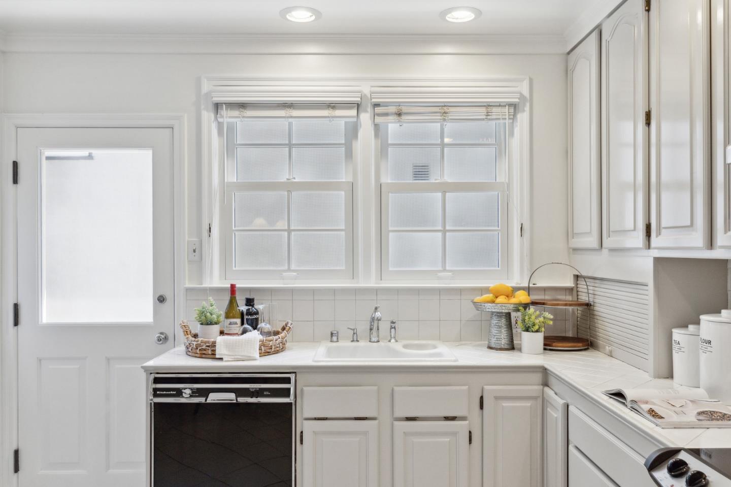430 Bloomfield Road Burlingame, CA 94010 - Photo 28 of 53 Gallery Image 28
