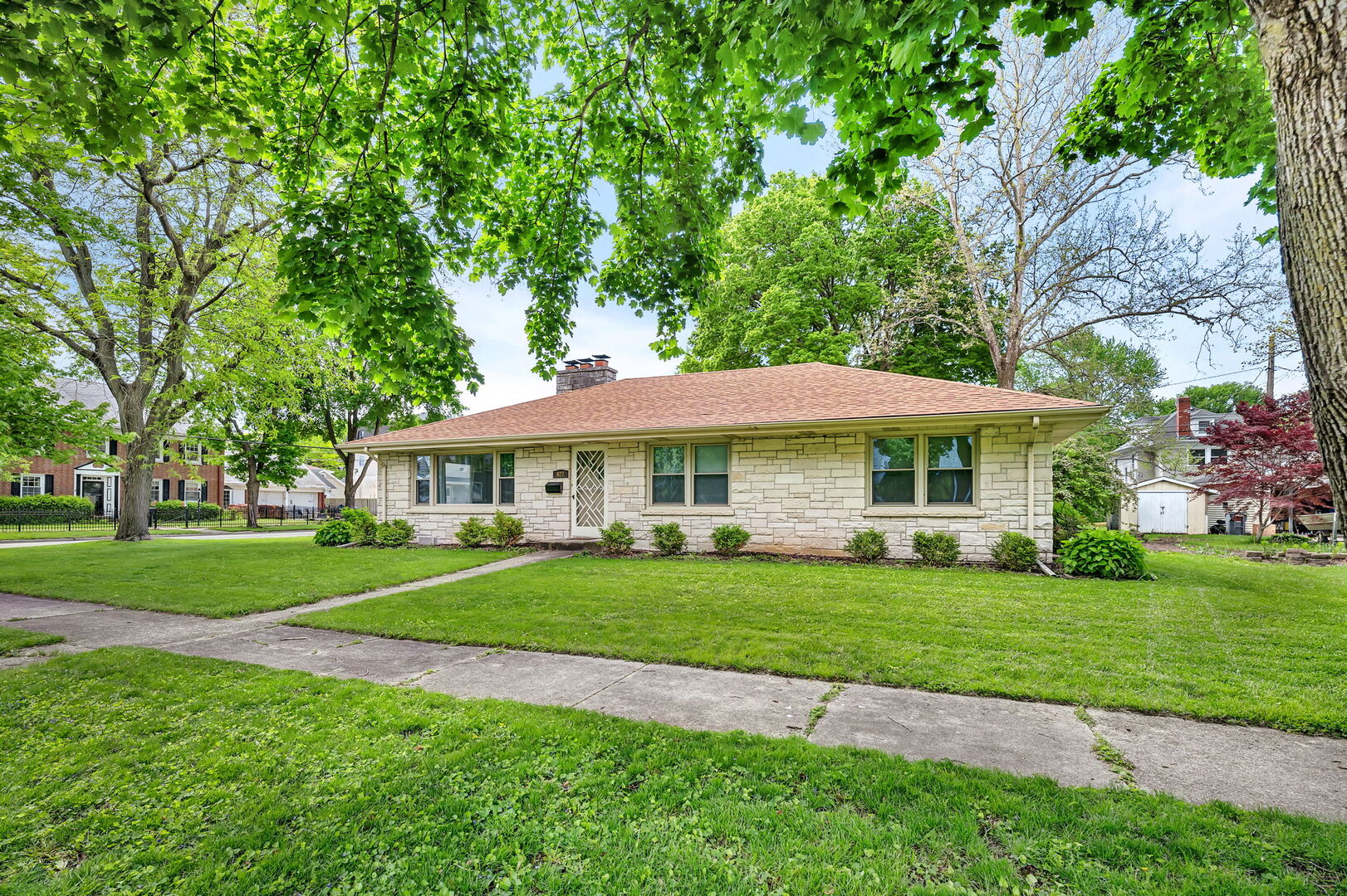 627 East Main Street Morris, IL 60450 - Photo 2 of 30
