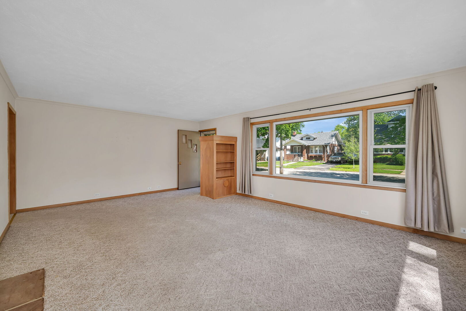 627 East Main Street Morris, IL 60450 - Photo 7 of 30