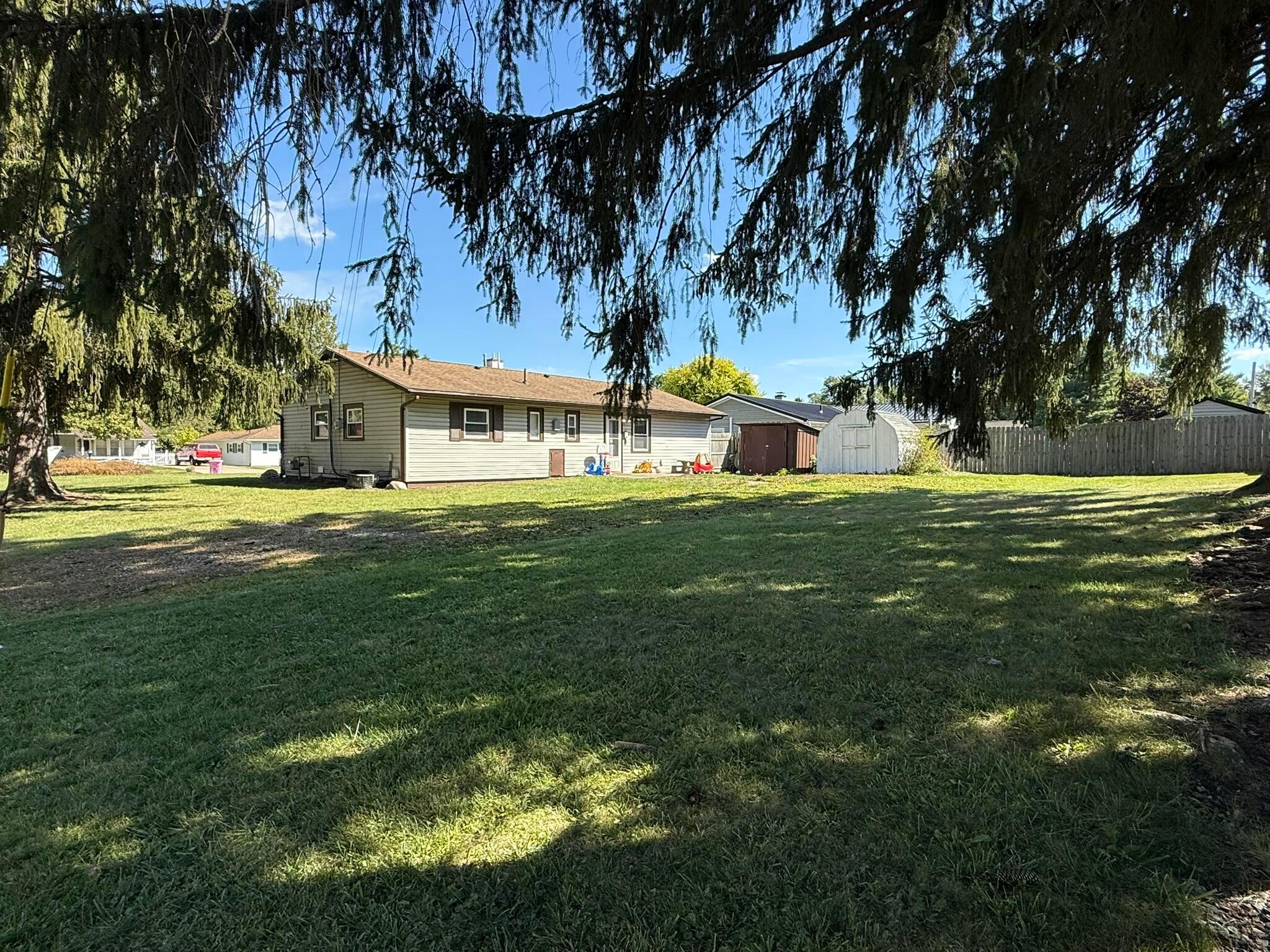 398 Greenlee Road Mansfield, OH 44907 - Photo 2 of 16 2