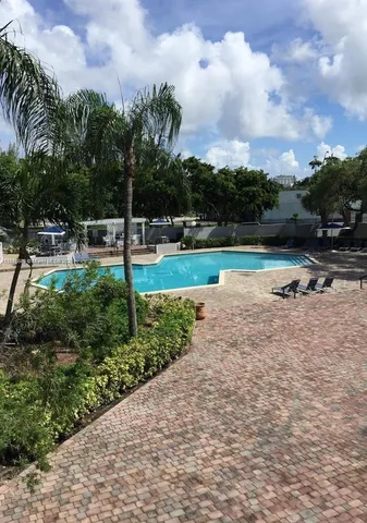 $250,000 | 1470 Northeast 123rd Street, Unit A902, North Miami, FL 33161