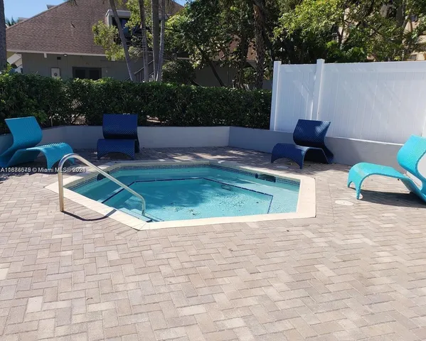 $250,000 | 1470 Northeast 123rd Street, Unit A902, North Miami, FL 33161