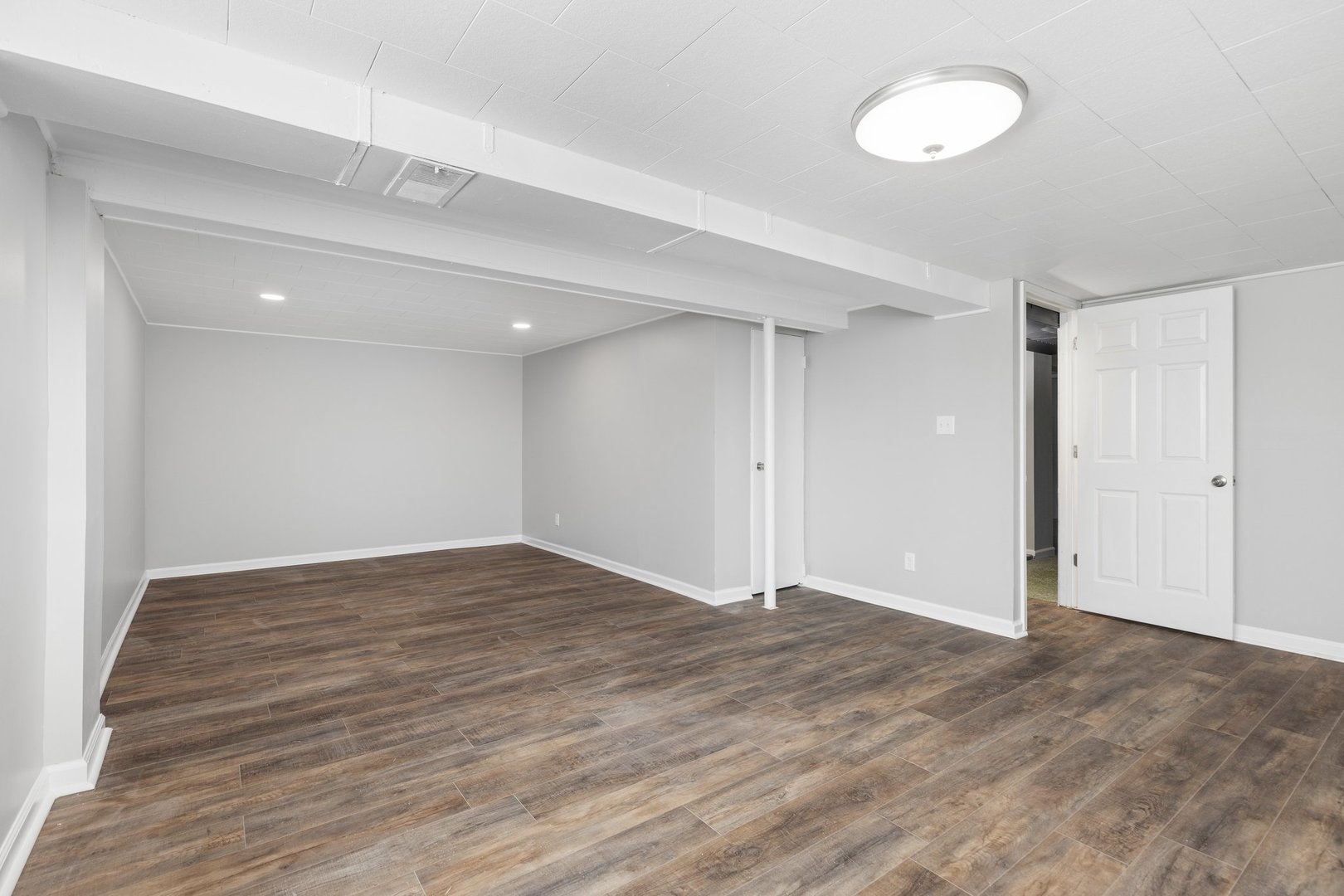 9 Dover Avenue Romeoville, IL 60446 - Photo 7 of 8 Gallery Image 7