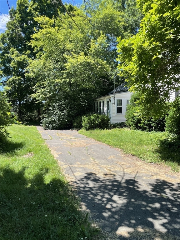 239 River Road South Whately, MA 01373 - Photo 6 of 35
