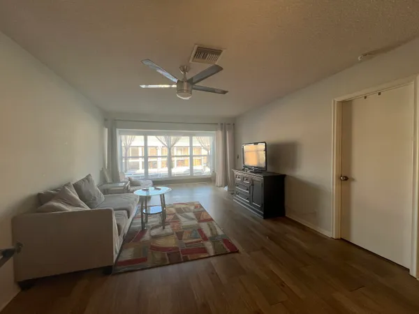 $1,700 | 1150 Boxwood Drive, Unit 202, Delray Beach, FL 33445