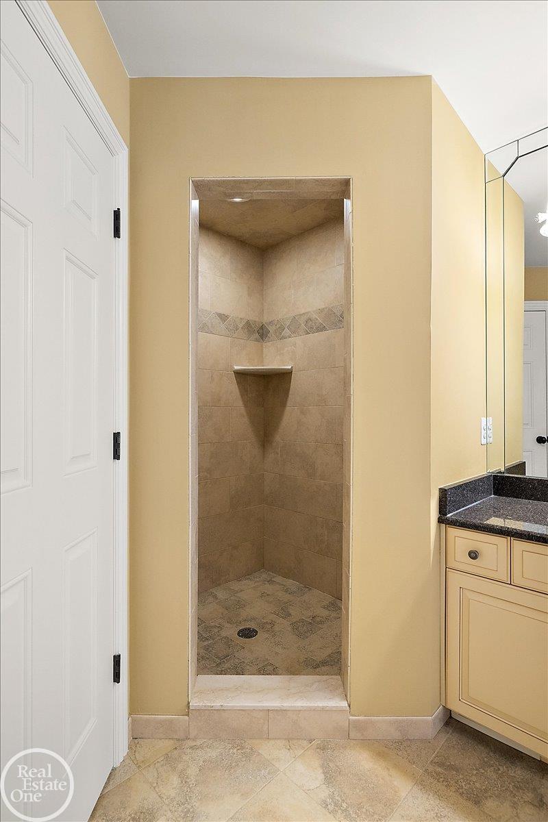 877 Quarry Drive Rochester Hills, MI 48306 - Photo 65 of 86