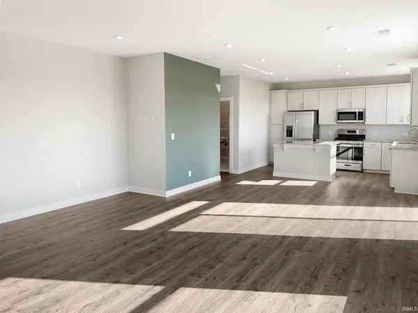 $406,800 | 3175 Goswell Drive, Newburgh, IN 47630