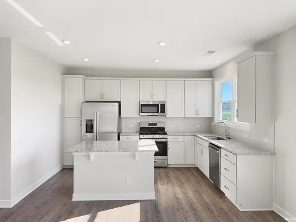 $406,800 | 3175 Goswell Drive, Newburgh, IN 47630