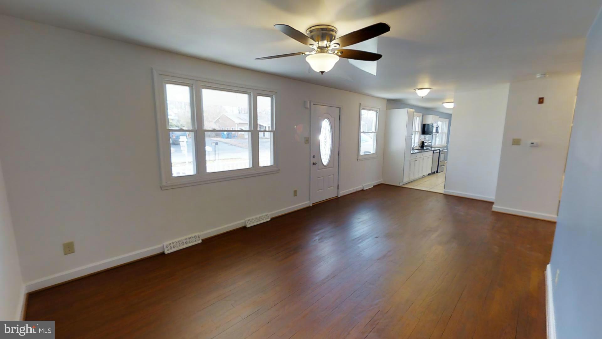 2925 Edgewood Road Bryans Road, MD 20616 - Photo 9 of 18 Living Room