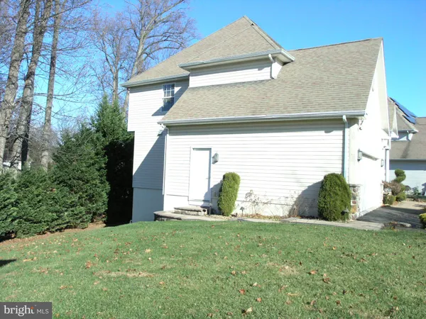 $799,900 | 118 Casey Lane, Bensalem, PA 19020
