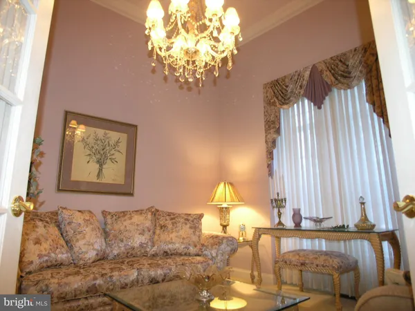 $799,900 | 118 Casey Lane, Bensalem, PA 19020