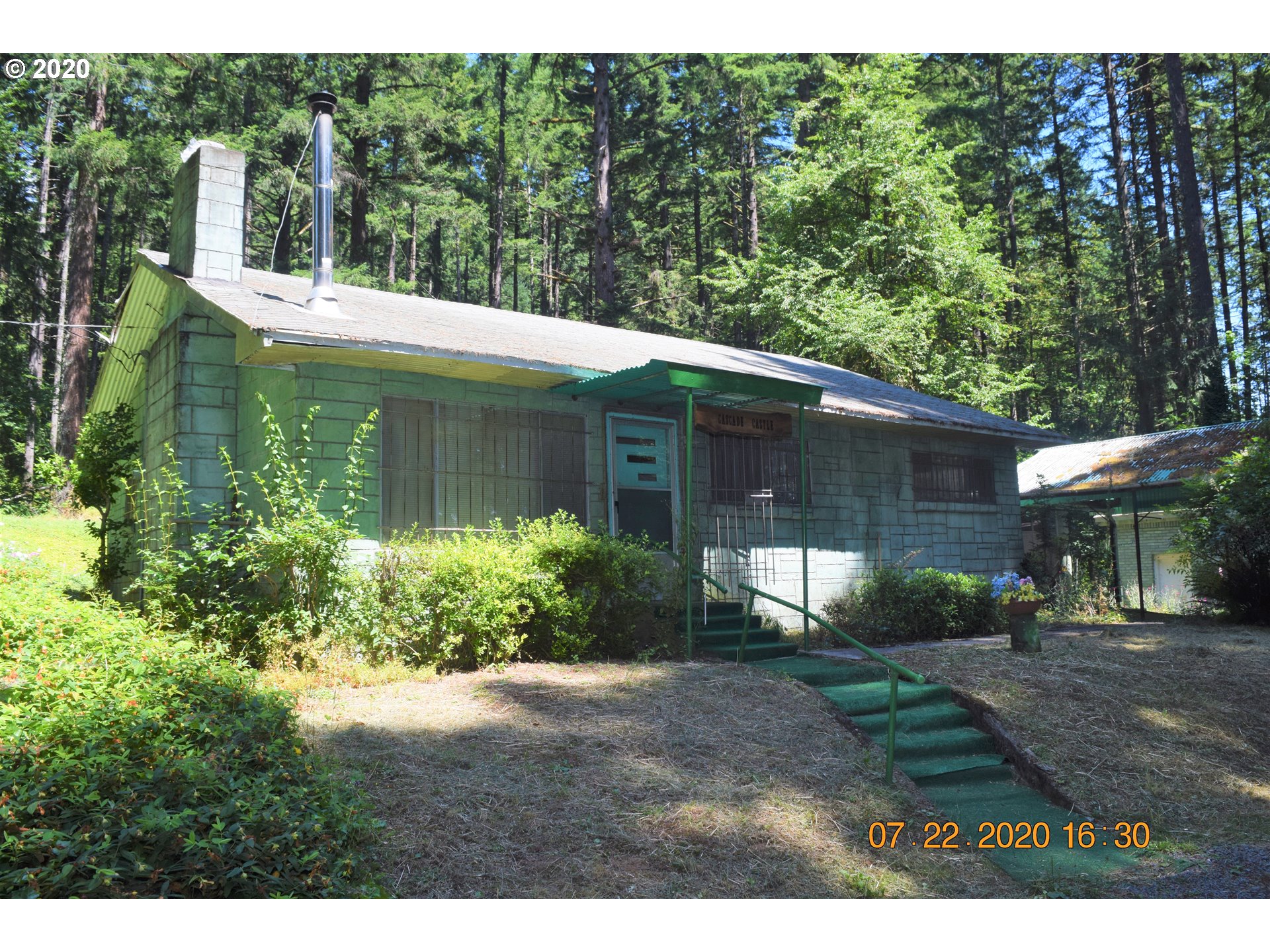 36463 Row River Road Cottage Grove, OR 97424 - Photo 1 of 16 Gallery Image 1