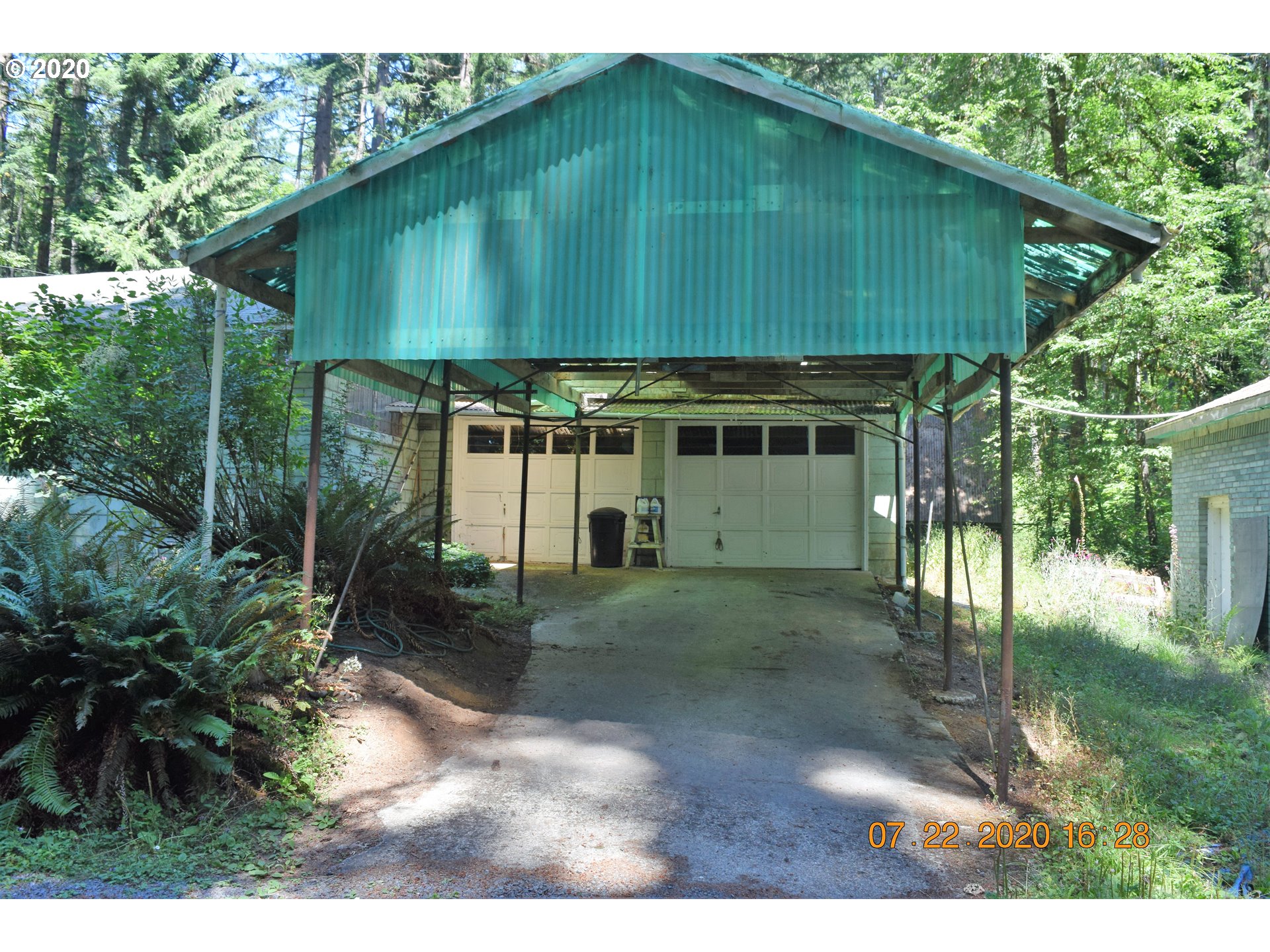 36463 Row River Road Cottage Grove, OR 97424 - Photo 2 of 16 Gallery Image 2