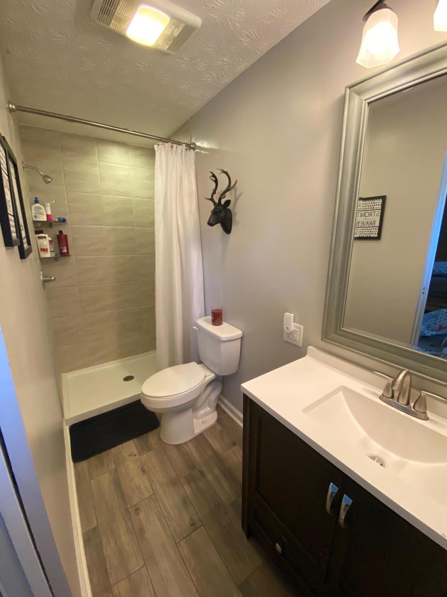 7612 Collier Road Powell, TN 37849 - Photo 12 of 15 C3E4881D-8AB9-4A05-9F76-1F1483B46455