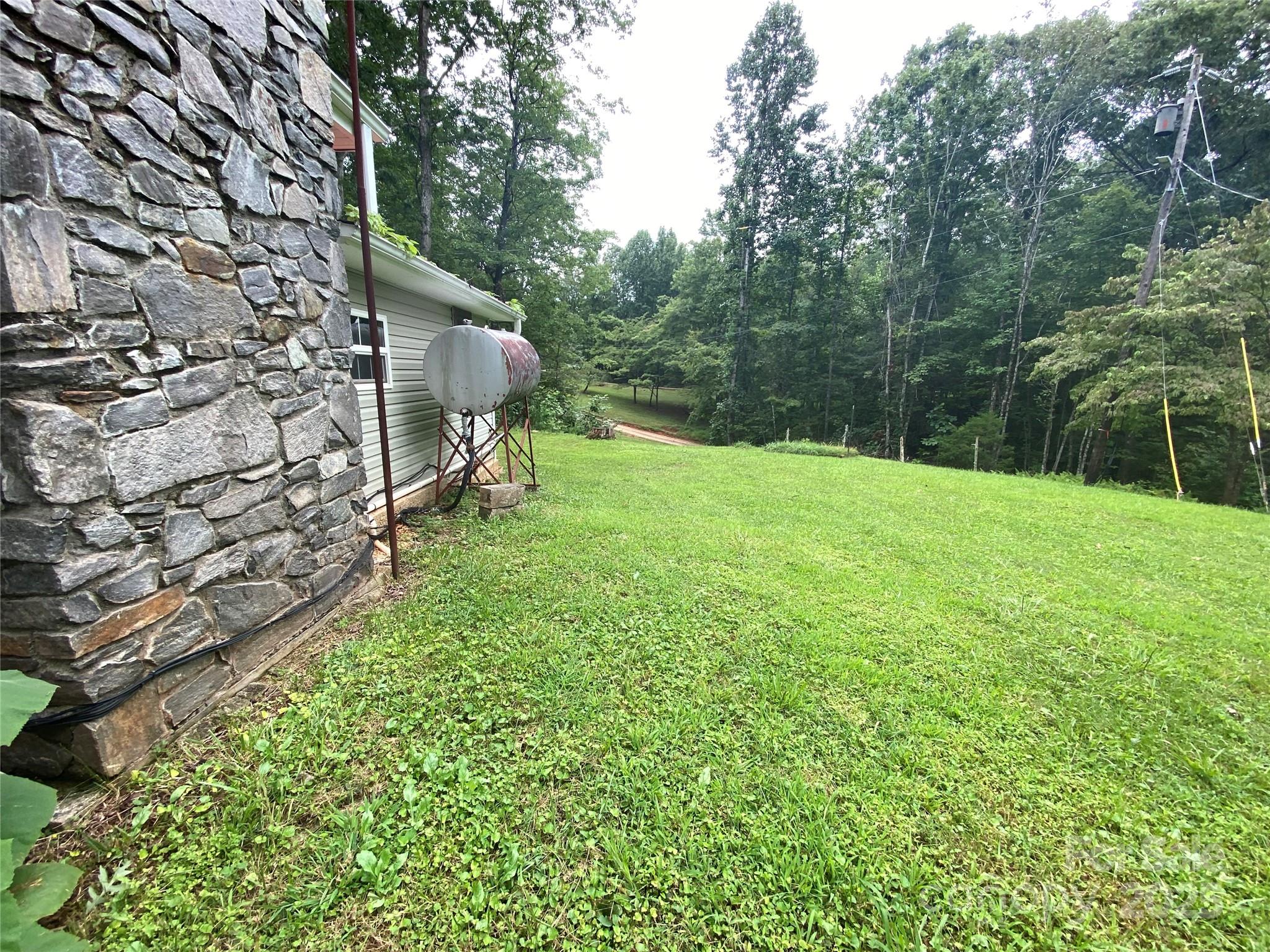 1215 West Payne Road Marion, NC 28752 - Photo 4 of 13 Gallery Image 4