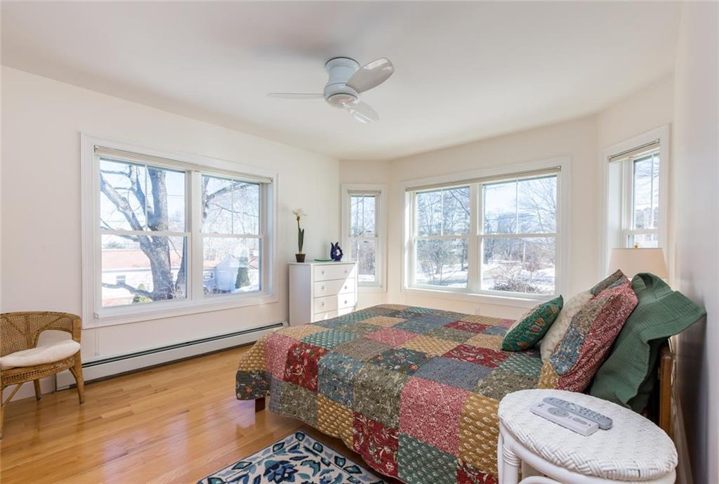 1 Avon Road Cape Elizabeth, ME 04107 - Photo 12 of 31 First floor Bedroom Suite