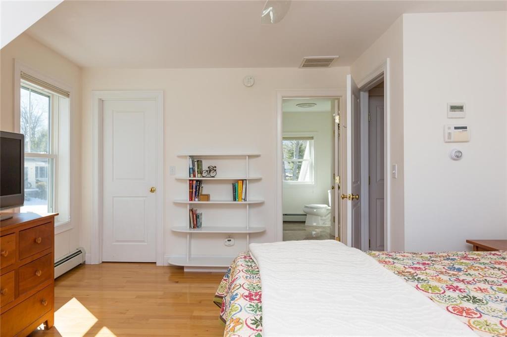 1 Avon Road Cape Elizabeth, ME 04107 - Photo 16 of 31 Master Bedroom to Bath