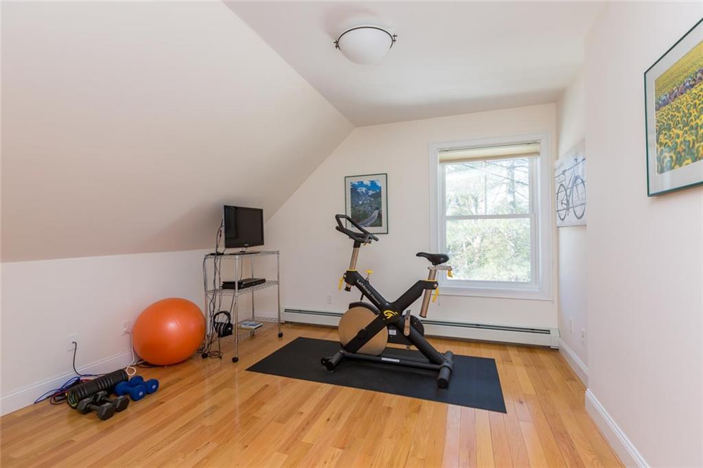 1 Avon Road Cape Elizabeth, ME 04107 - Photo 19 of 31 Bedroom