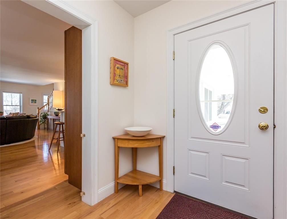 1 Avon Road Cape Elizabeth, ME 04107 - Photo 23 of 31 Mudroom
