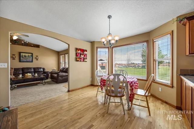 $899,700 | 19250 Quarter Mile Lane, Caldwell, ID 83607