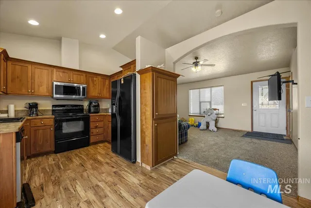 $899,700 | 19250 Quarter Mile Lane, Caldwell, ID 83607