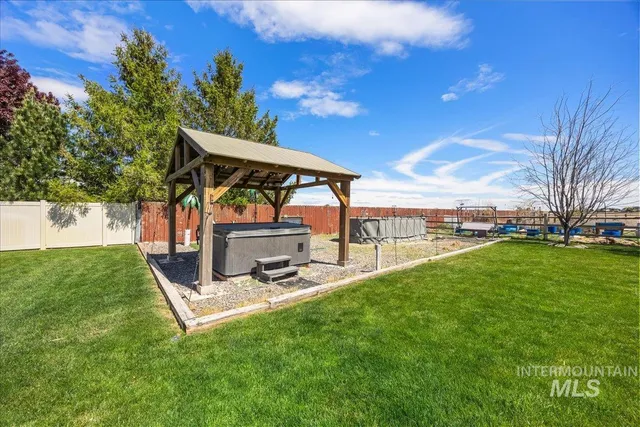 $899,700 | 19250 Quarter Mile Lane, Caldwell, ID 83607