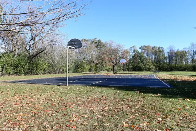 $1,550 | 627 South Virginia Road, Unit 212, Crystal Lake, IL 60014