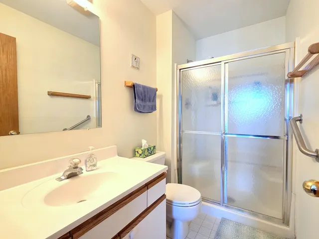 $279,900 | 745 West Streamwood Boulevard, Unit B, Streamwood, IL 60107