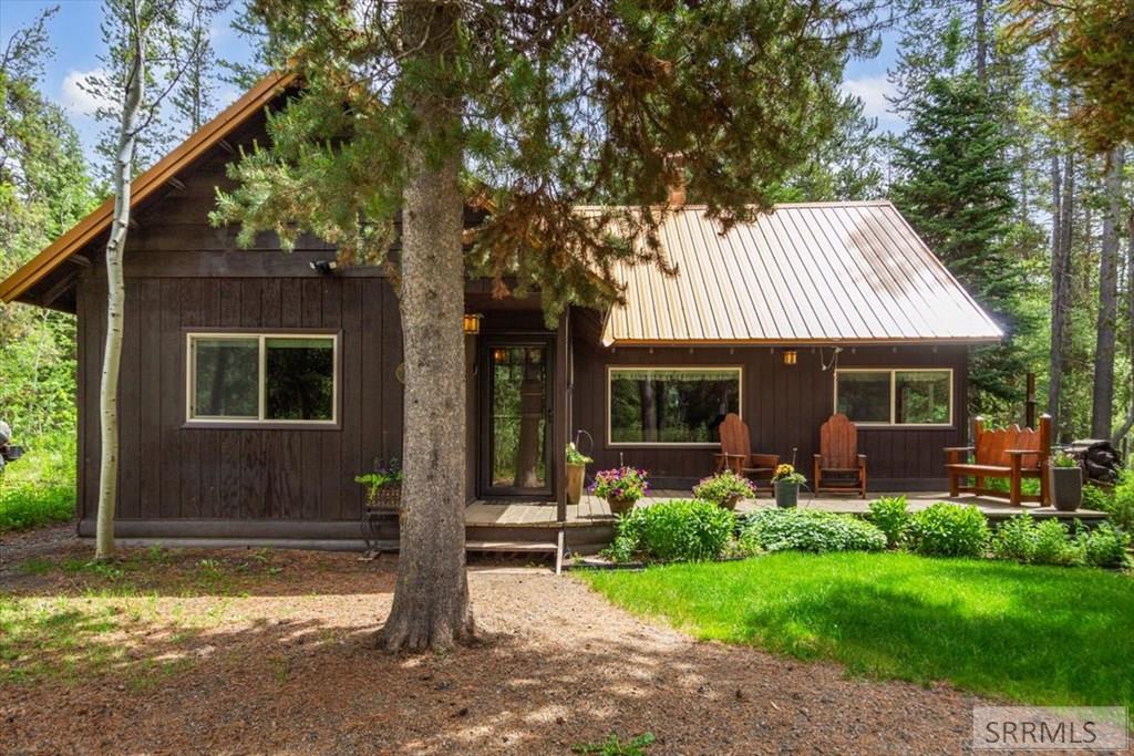 4070 Colt Road Island Park, ID 83429 - Photo 35 of 58