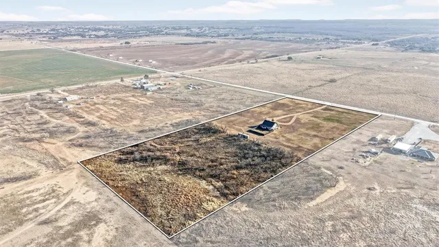 $435,000 | 160 L C Young Road, Graham, TX 76450