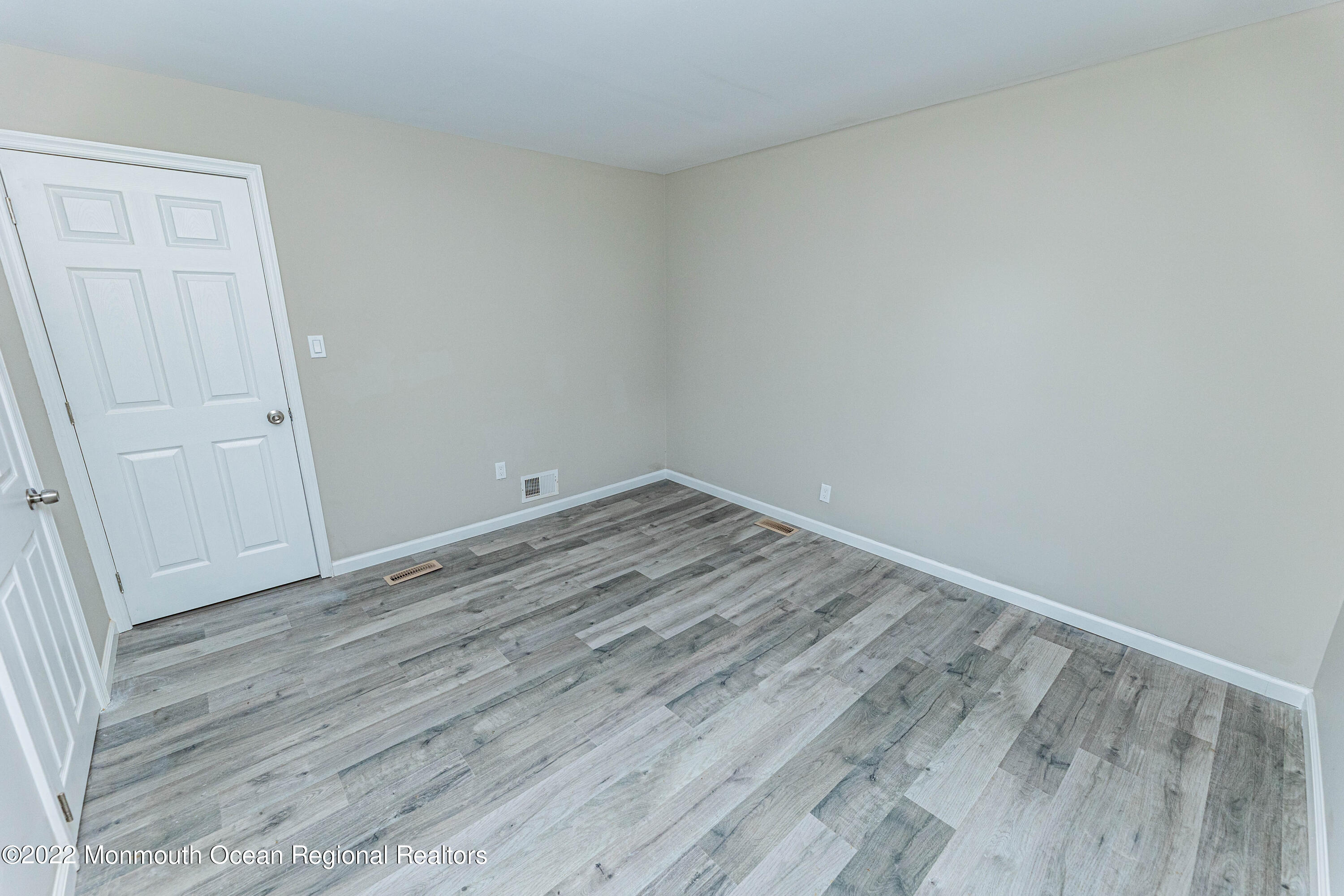 405 Middle Lane Howell, NJ 07731 - Photo 26 of 40 1-49