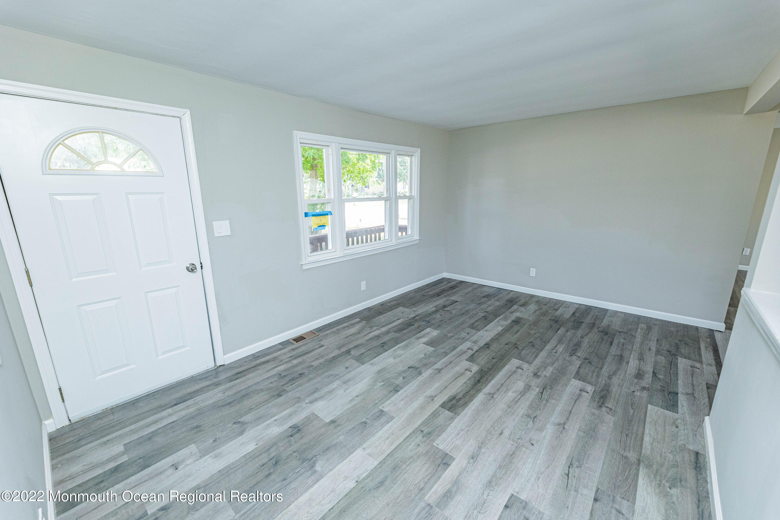 405 Middle Lane Howell, NJ 07731 - Photo 8 of 40 1-82