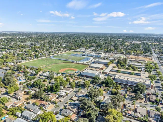 $554,900 | 3811 15th Avenue, Sacramento, CA 95820