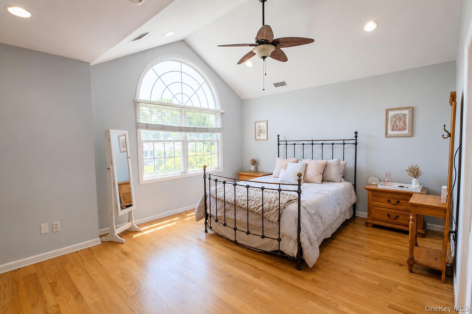 257 4th Street St. James, NY 11780 - Photo 16 of 36