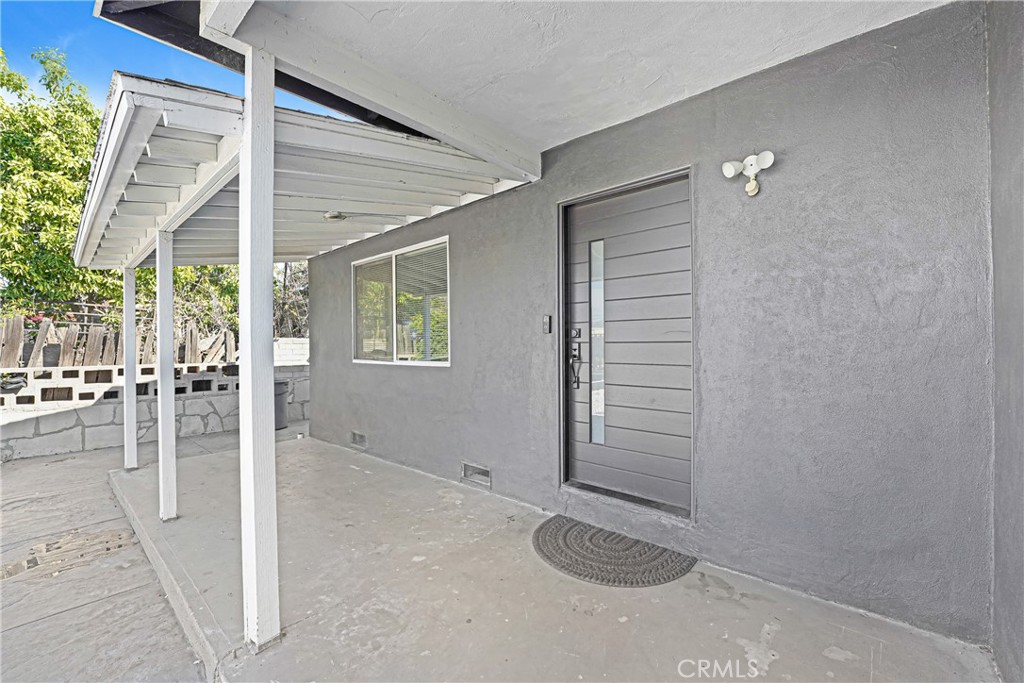 11068 Penrose Street Sun Valley, CA 91352 - Photo 5 of 27 an empty room with windows