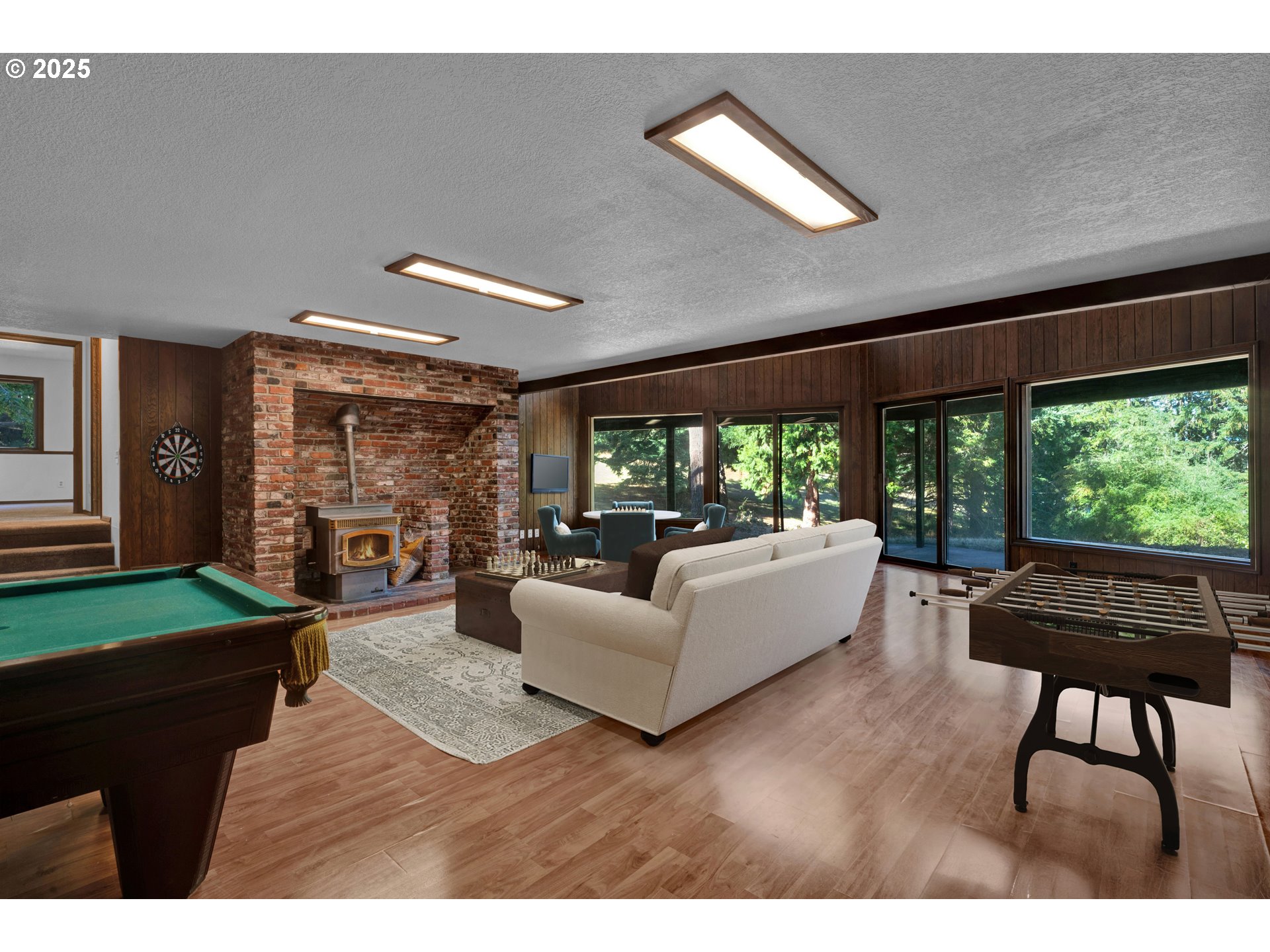 118 Watagua Place Cottage Grove, OR 97424 - Photo 30 of 39 Family Room