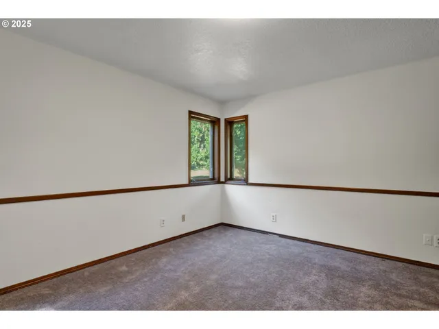 $674,000 | 118 Watagua Place, Cottage Grove, OR 97424