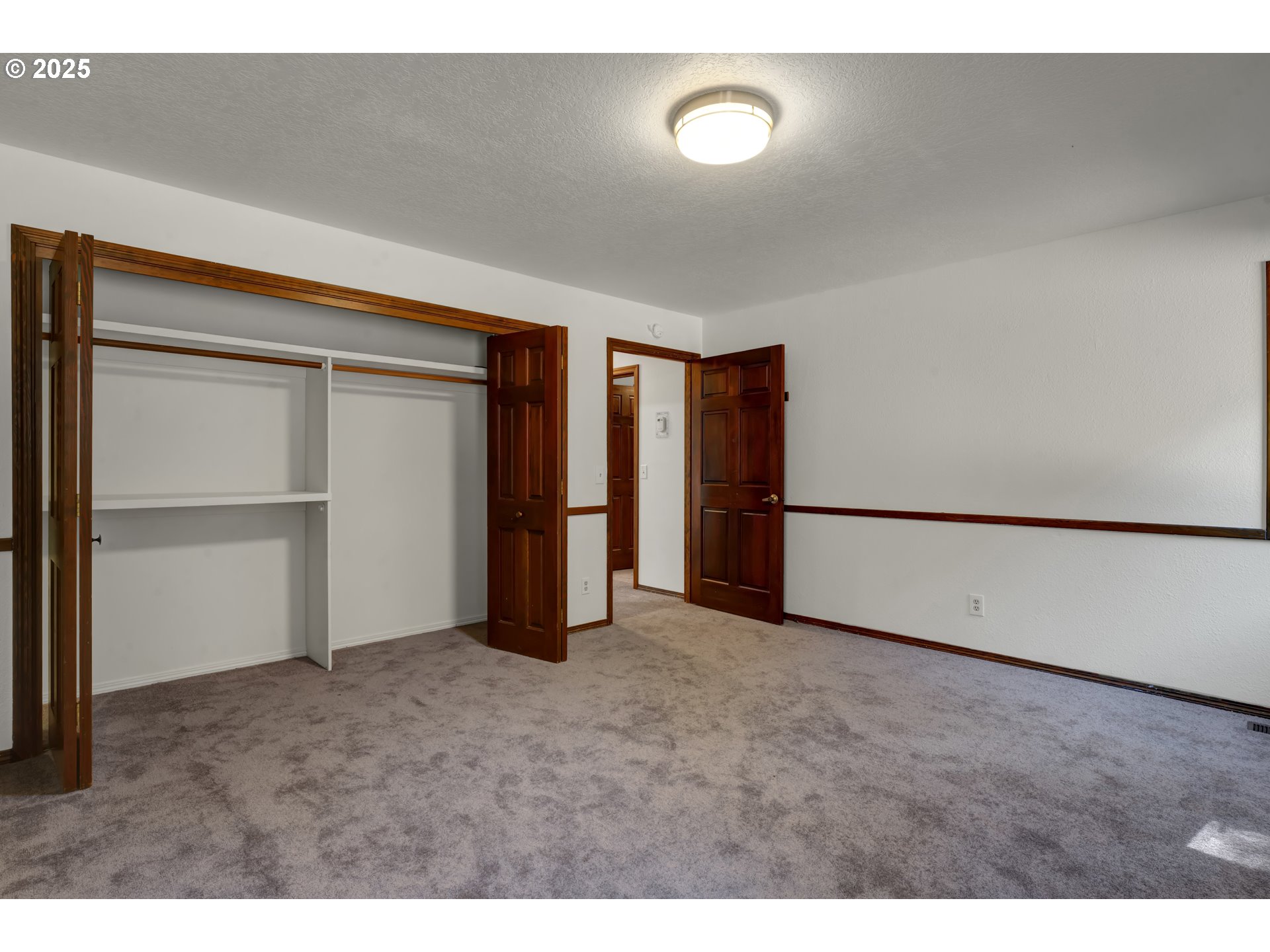 118 Watagua Place Cottage Grove, OR 97424 - Photo 37 of 39 Bedroom