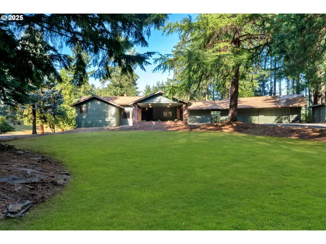 $674,000 | 118 Watagua Place, Cottage Grove, OR 97424